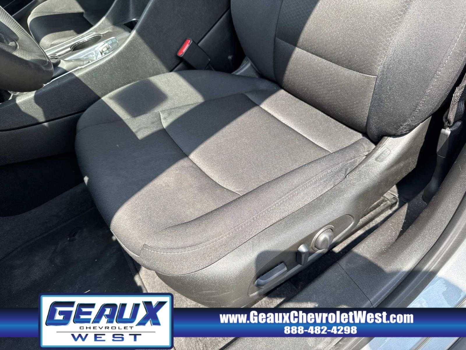 2024 Chevrolet Malibu 1LT photo 32