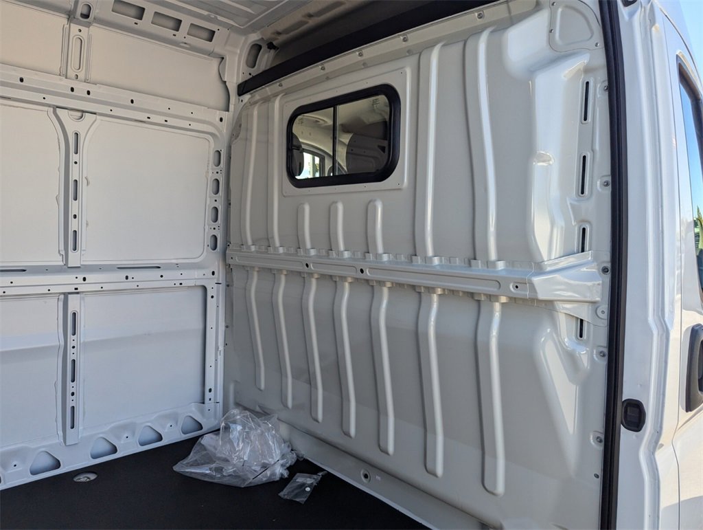 2025 Ram ProMaster 2500 photo 10