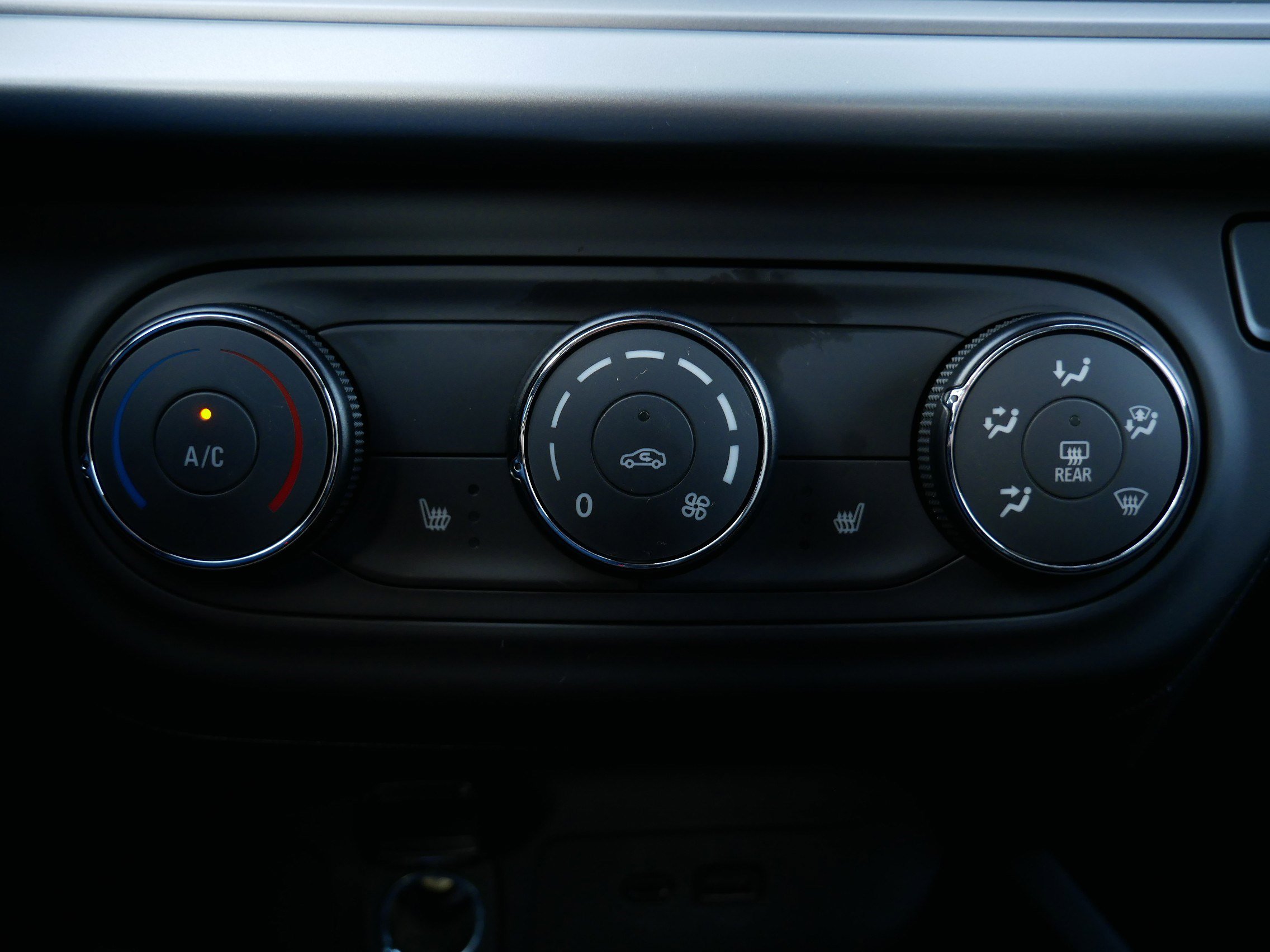 2026 Chevrolet Trax LS photo 8