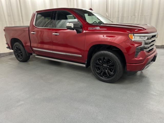 2022 Chevrolet Silverado 1500 High Country's photo