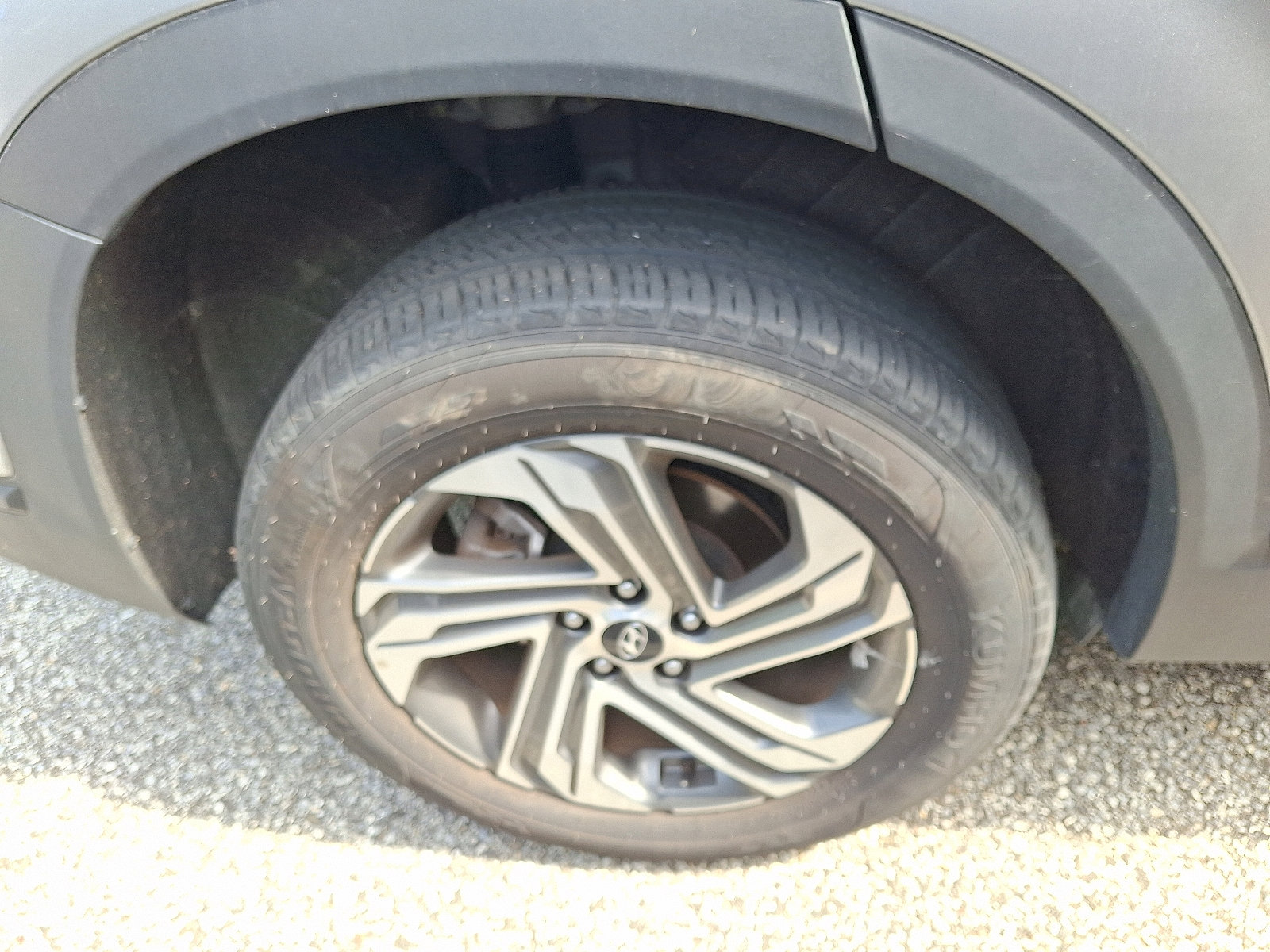 2023 Hyundai Santa Fe SEL photo 3