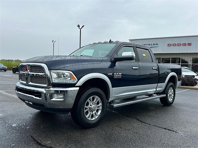 2014 Ram 2500 Laramie photo 3