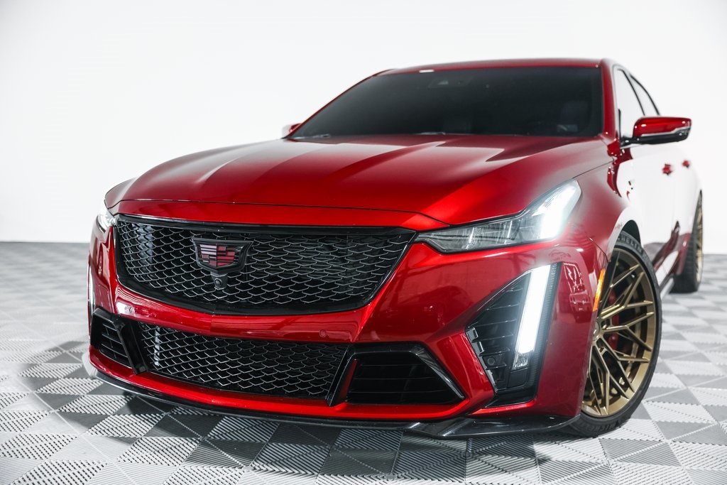 2023 Cadillac CT5 V photo 9