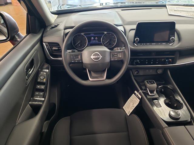 2026 Nissan Rogue S photo 12