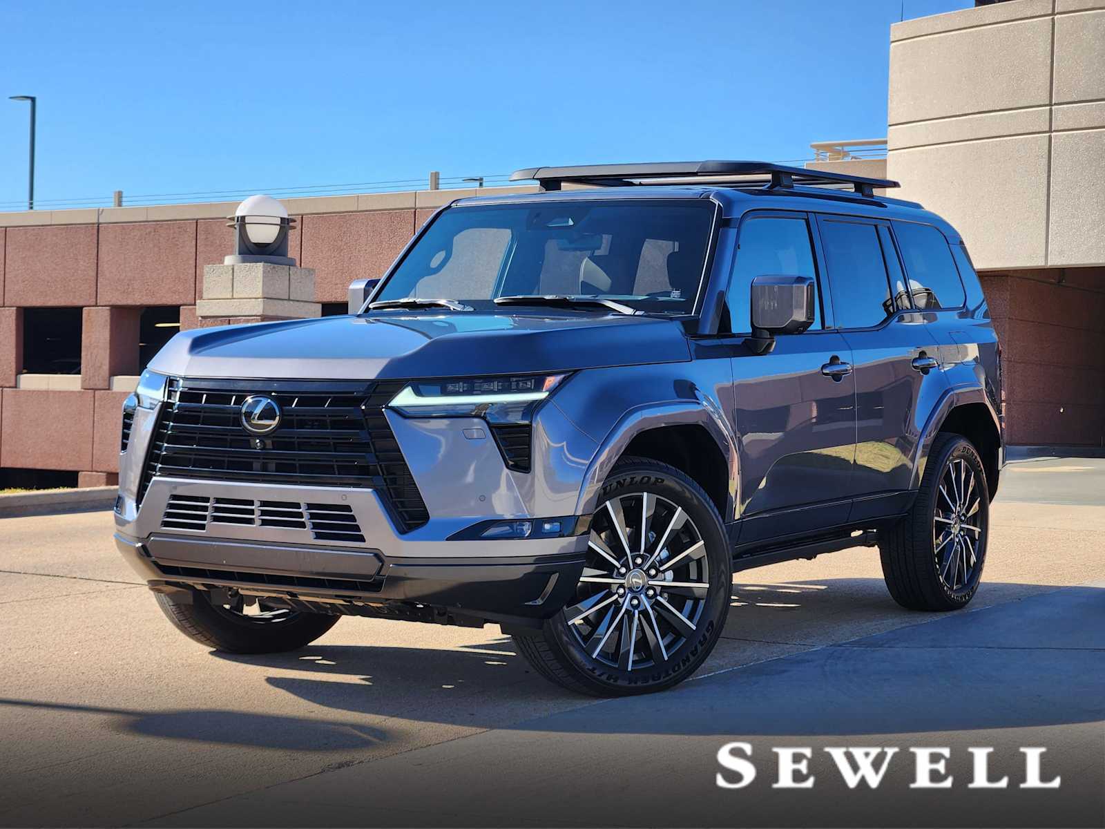 2025 Lexus GX Luxury's photo