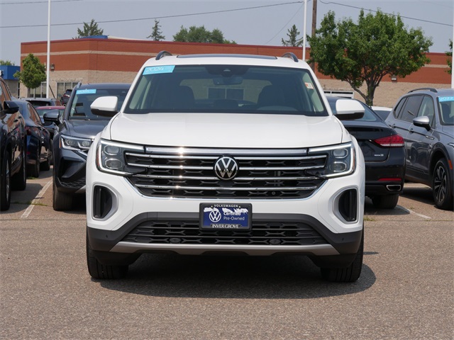 Certified 2024 Volkswagen Atlas SE w/Tech with VIN 1V2KR2CA8RC501338 for sale in Inver Grove Heights, Minnesota