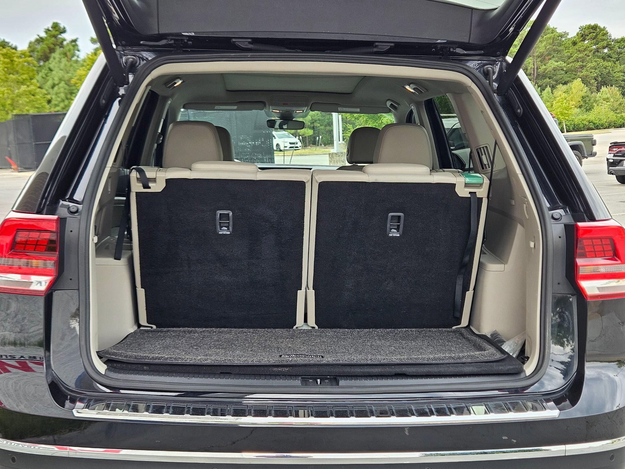 2019 Volkswagen Atlas V6 SEL Premium photo 24