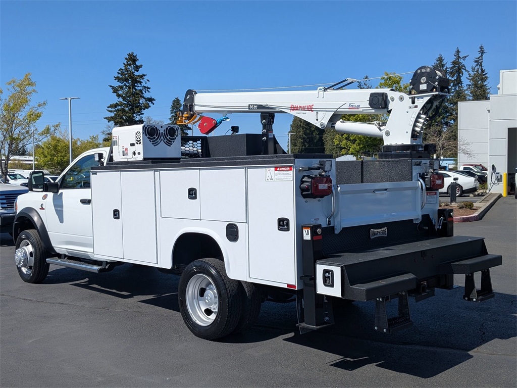 2024 Ram 5500 Tradesman photo 3