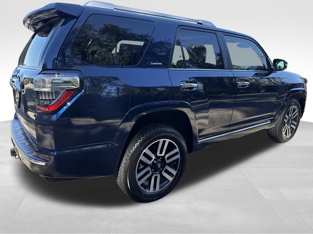 2022 Toyota 4Runner Limited photo 4