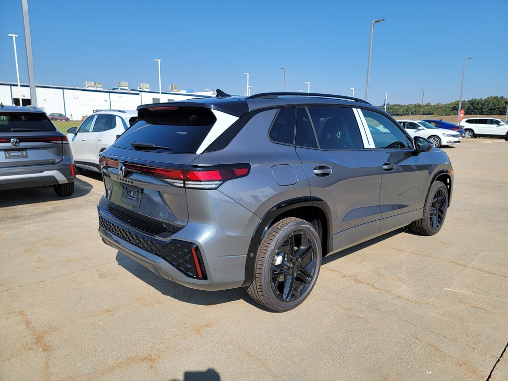 2025 Volkswagen Tiguan SE R-Line Black photo 3