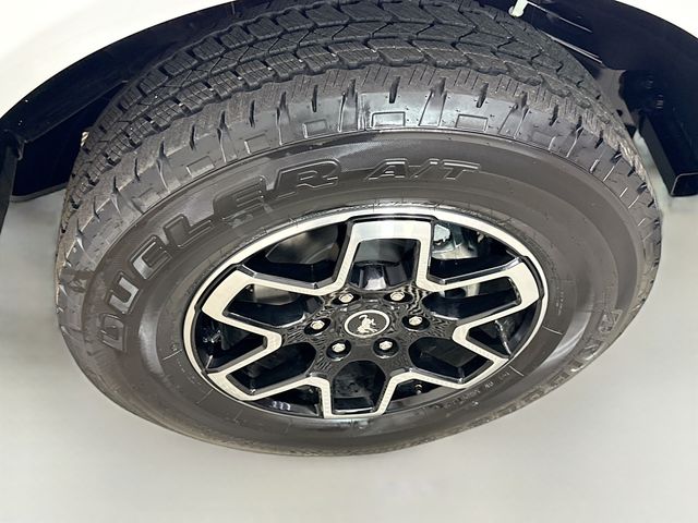 2025 Ford Bronco Outer Banks photo 27