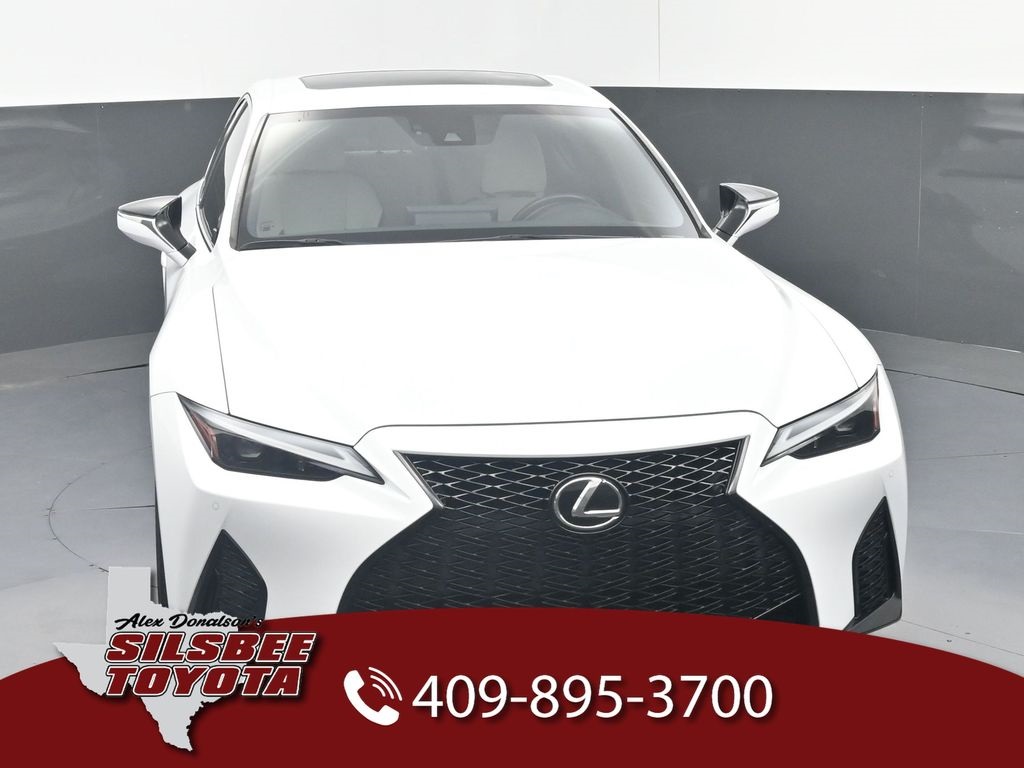 2021 Lexus IS 350 F SPORT photo 3