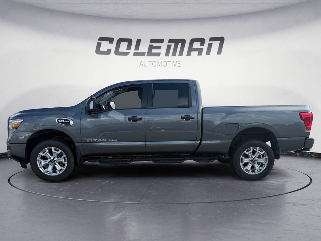2023 Nissan Titan SV photo 2