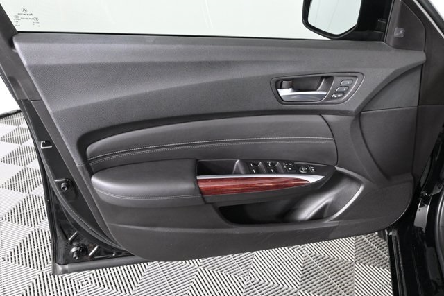2015 Acura TLX Technology photo 20