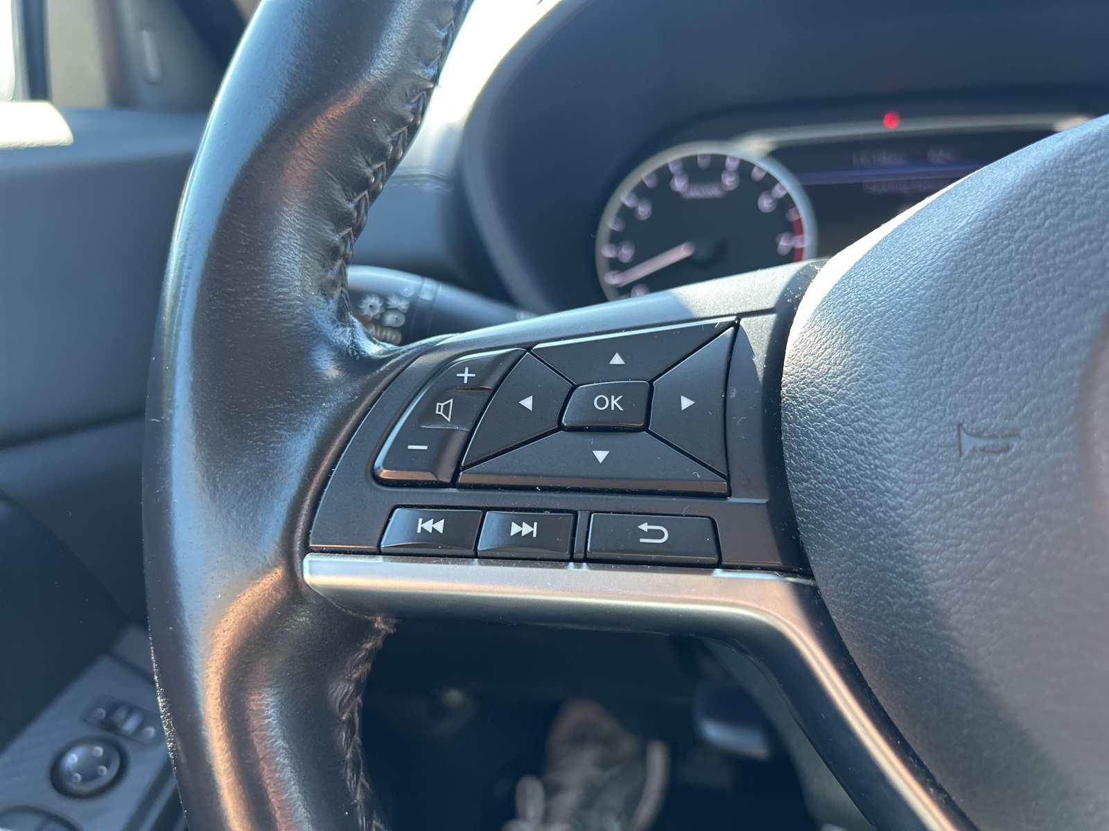 2021 Nissan Sentra SV photo 23