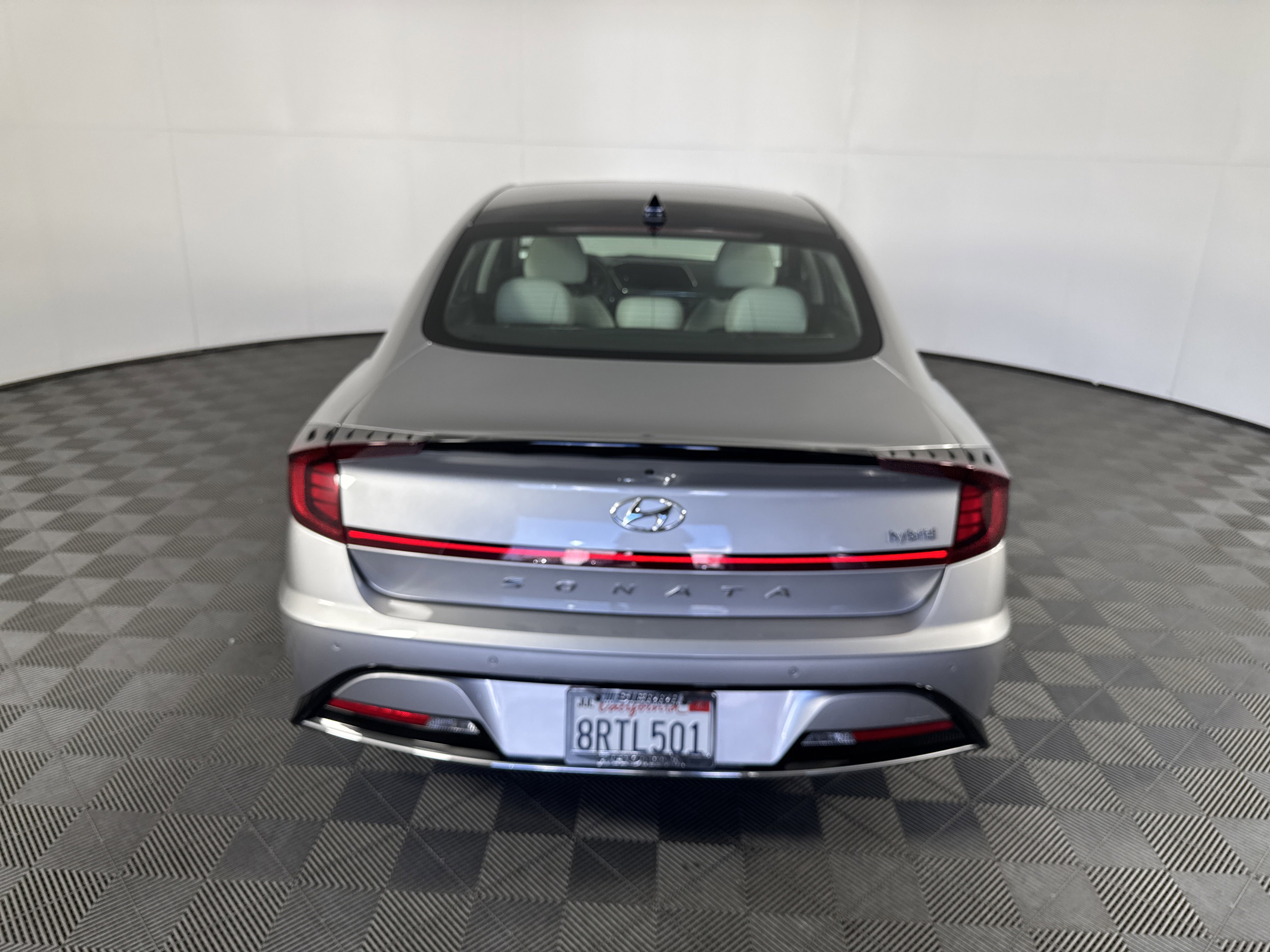 2020 Hyundai Sonata Hybrid Limited photo 4