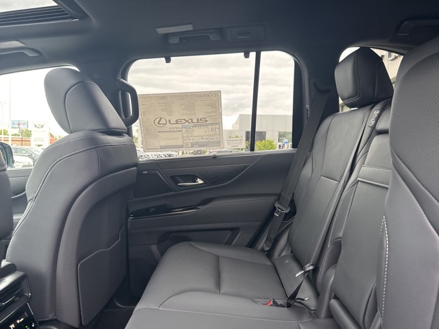 2025 Lexus LX 600 Premium photo 38