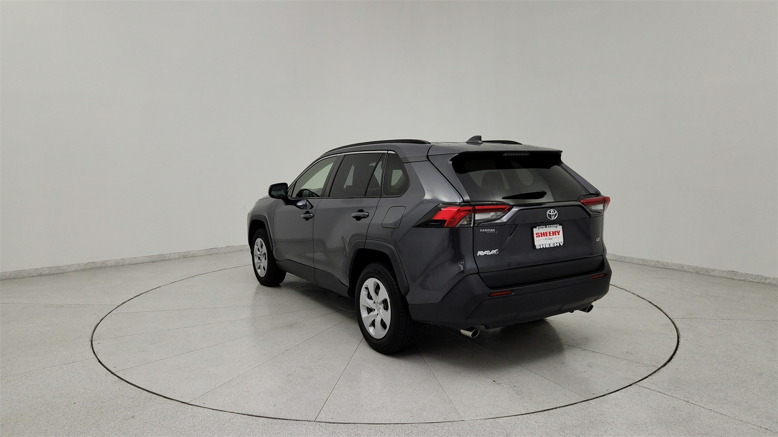 2020 Toyota RAV4 LE photo 3