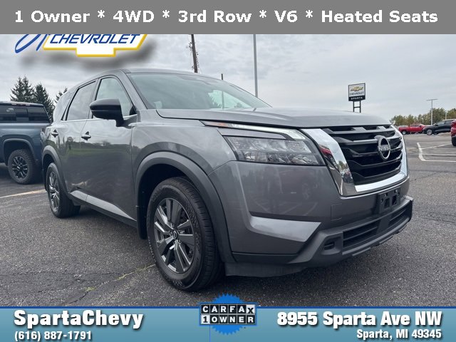 2023 Nissan Pathfinder S's photo