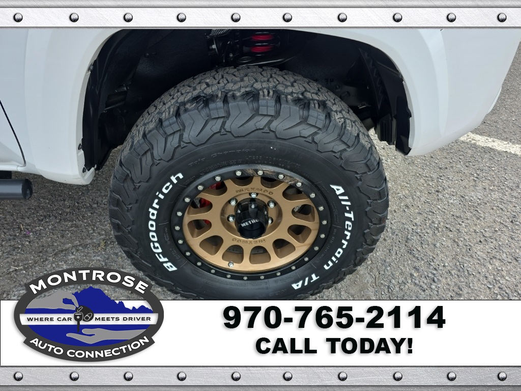 2017 Toyota Tacoma TRD Pro photo 11