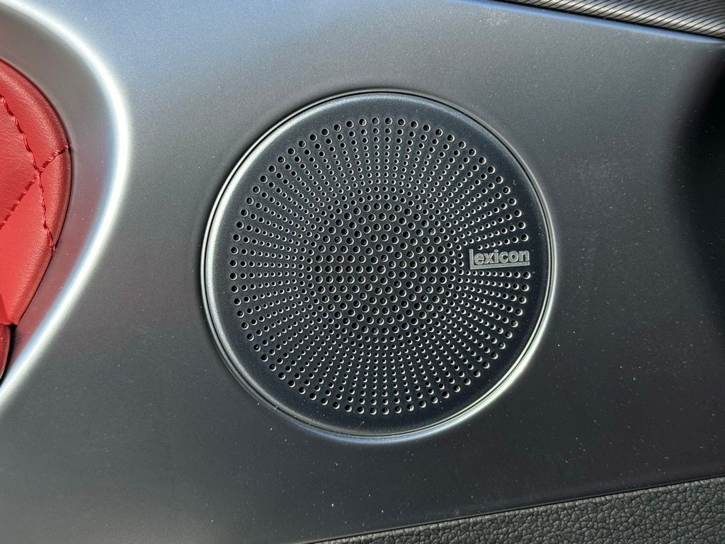 2025 Genesis G70 3.3T Sport Advanced photo 25