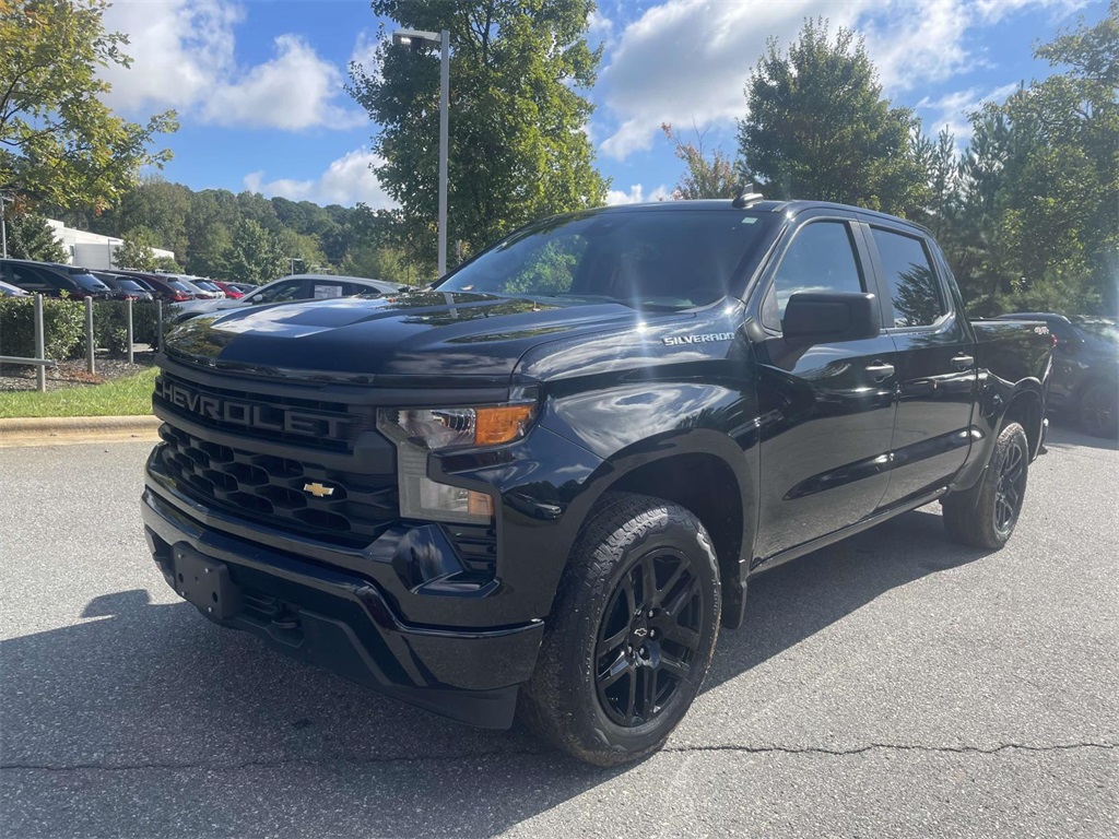 PreOwned 2022 Chevrolet Silverado 1500 Custom l Huntersville near