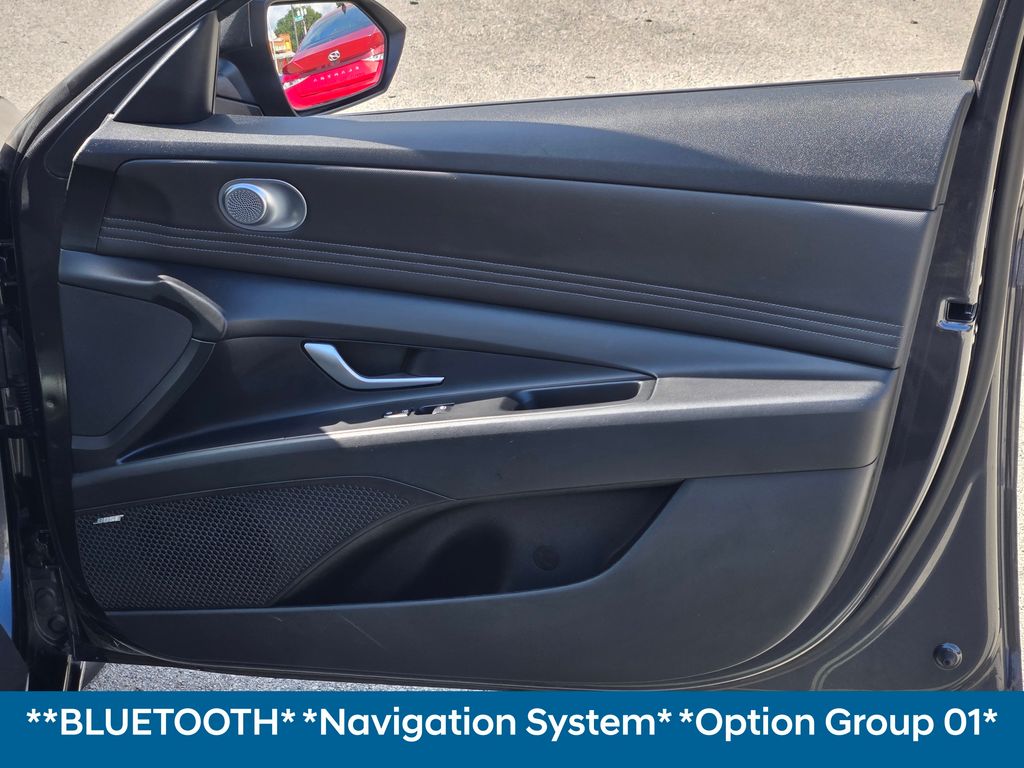 2023 Hyundai Elantra Limited photo 3