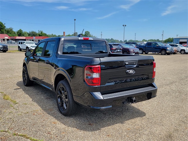 2025 Ford Maverick photo 3