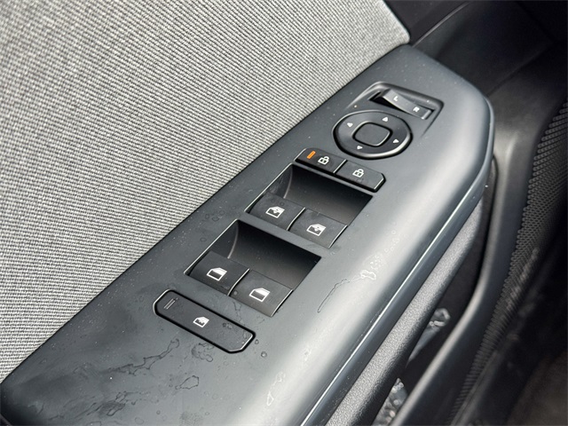 2025 Kia K4 EX photo 36
