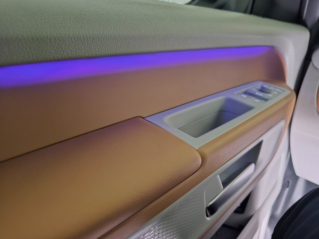 2025 Volkswagen ID. Buzz photo 46