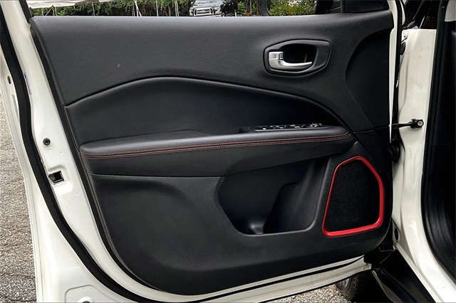 2018 Jeep Compass Trailhawk photo 19