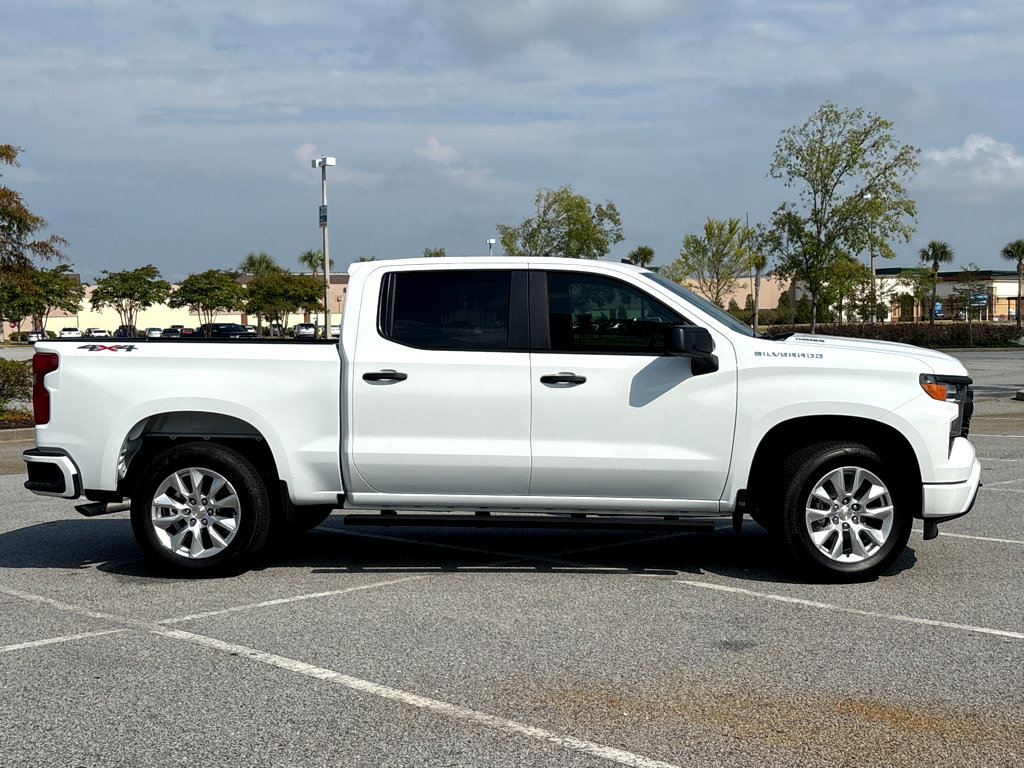 2025 Chevrolet Silverado 1500 Custom photo 23