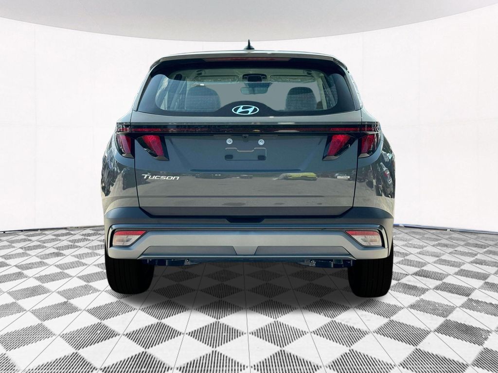 2025 Hyundai Tucson SE photo 6
