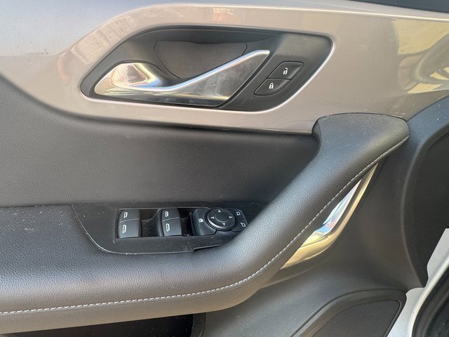 2021 Chevrolet Blazer 2LT photo 16