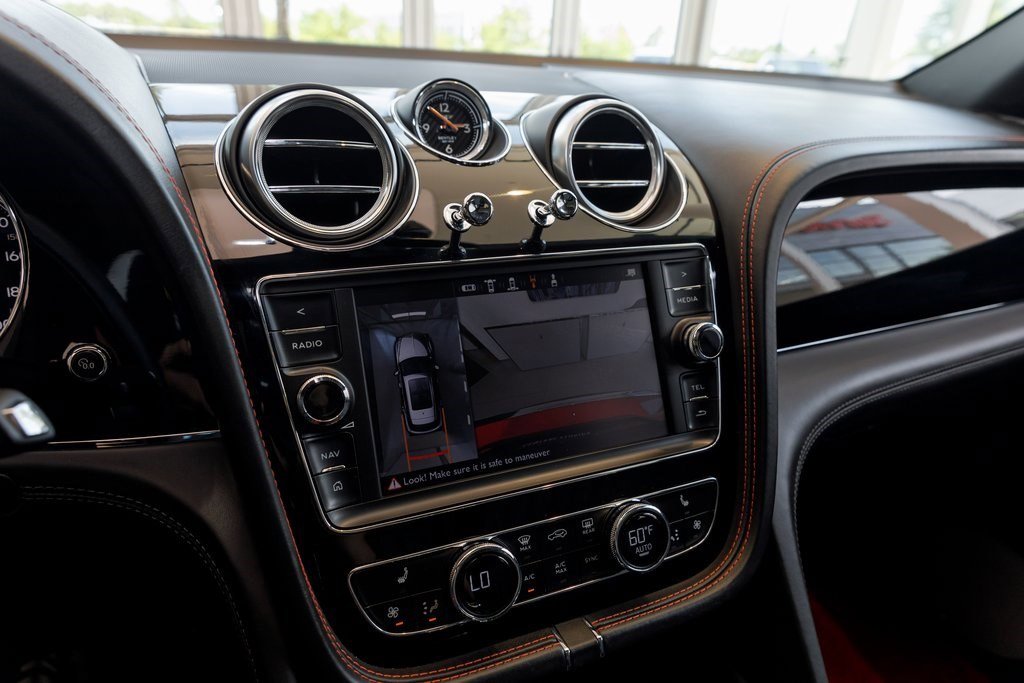 2019 Bentley Bentayga Mulliner photo 25