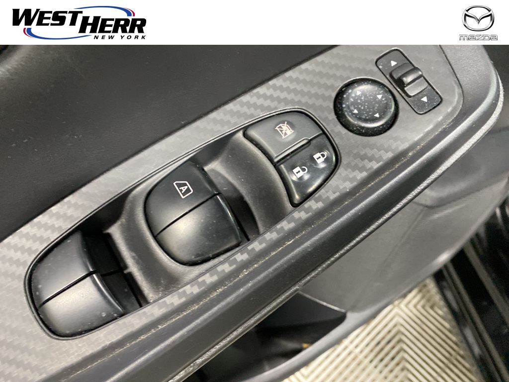 2021 Nissan Sentra SV photo 16