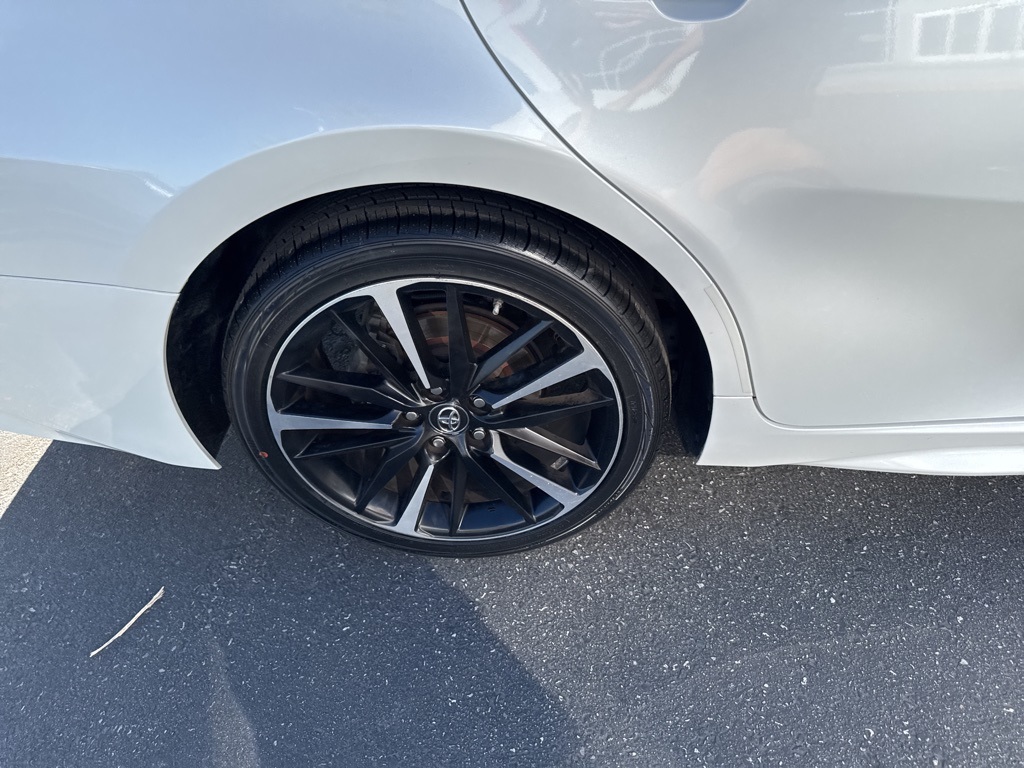 2018 Toyota Camry XSE photo 20