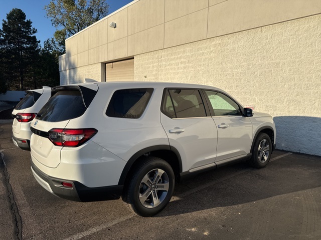 2025 Honda Pilot EX-L photo 4