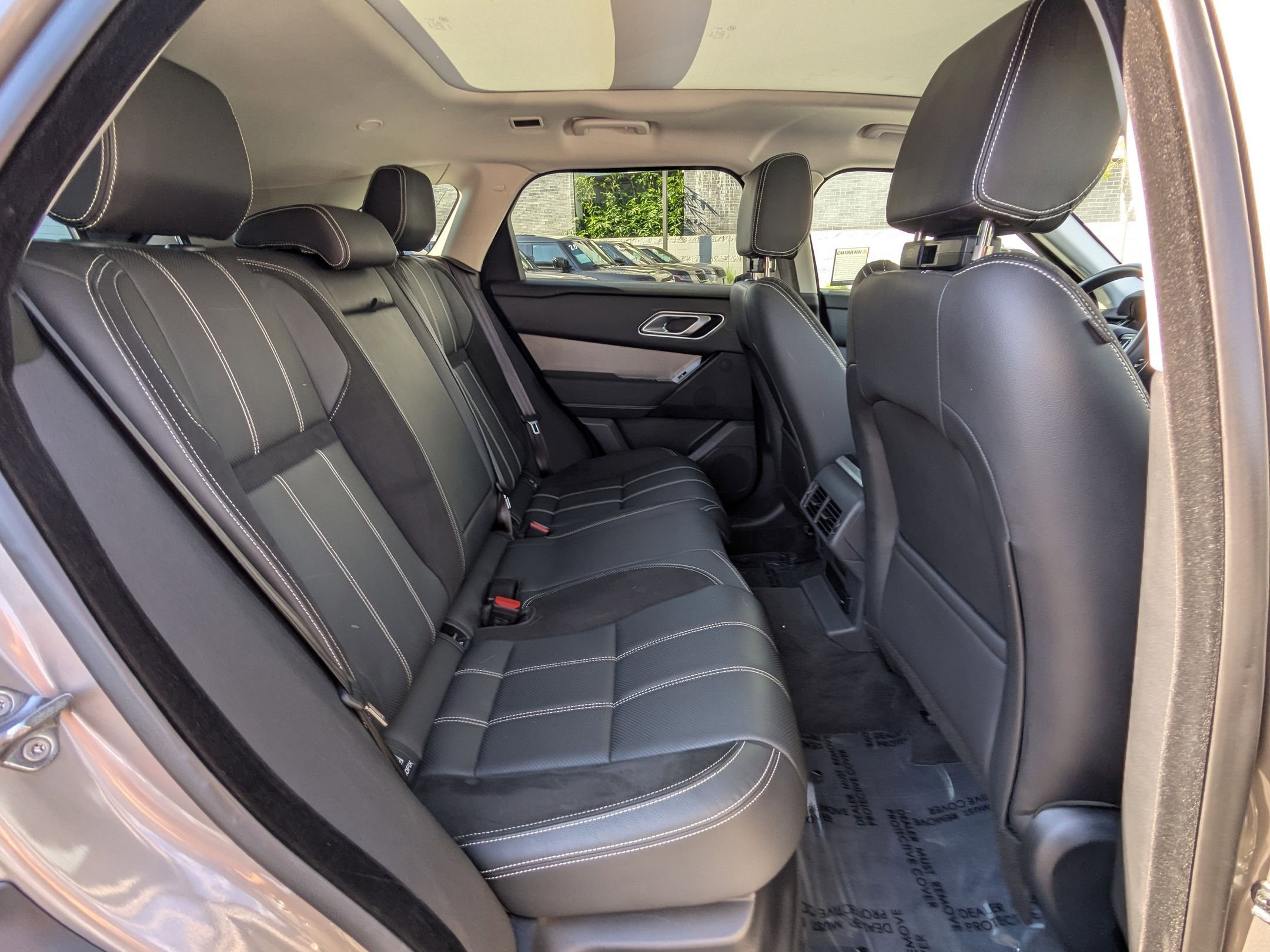 2023 Land Rover Range Rover Velar S photo 19