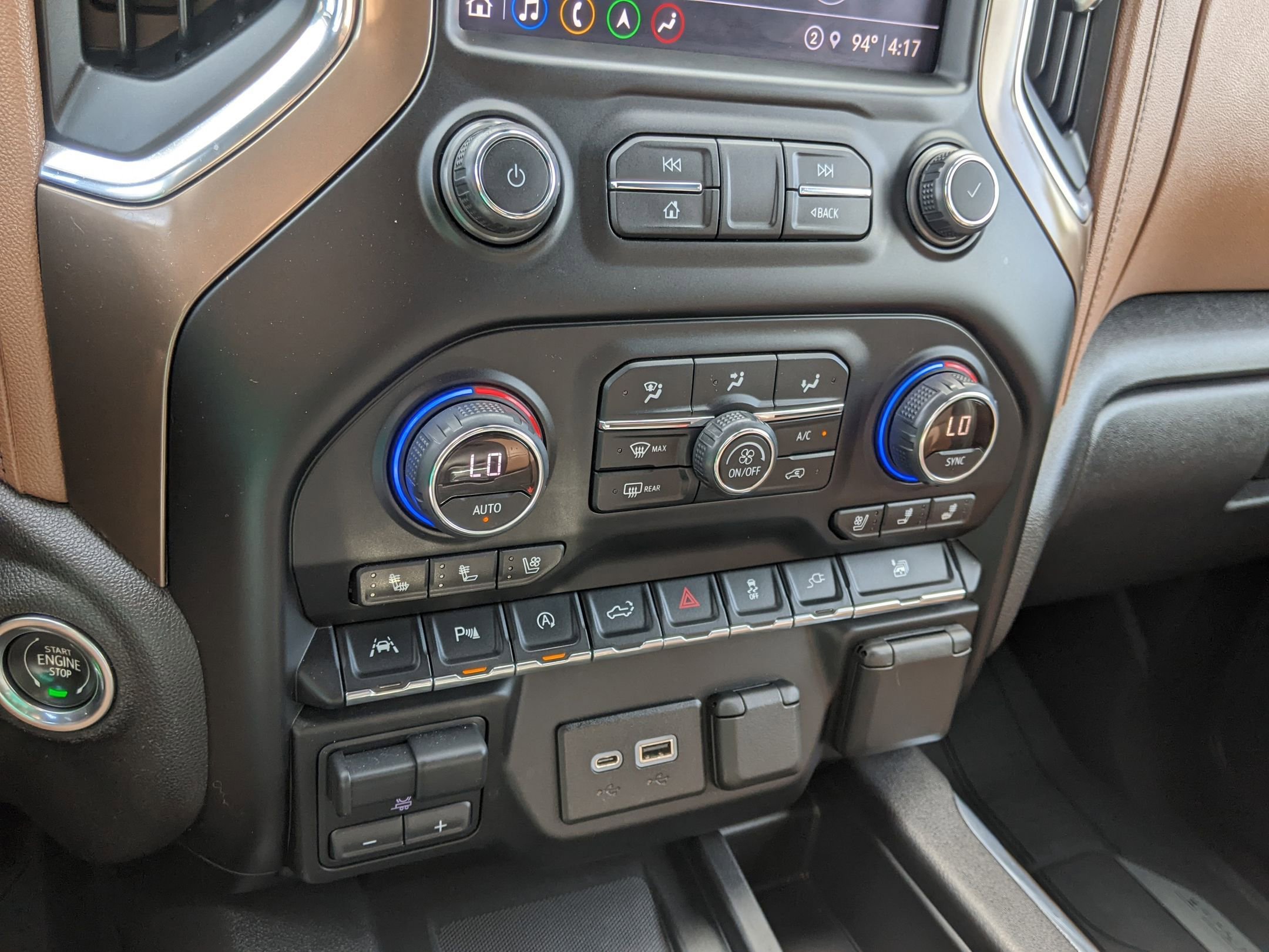 2021 Chevrolet Silverado 1500 High Country photo 18