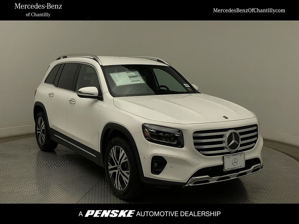 2024 Mercedes-Benz GLB Base's photo