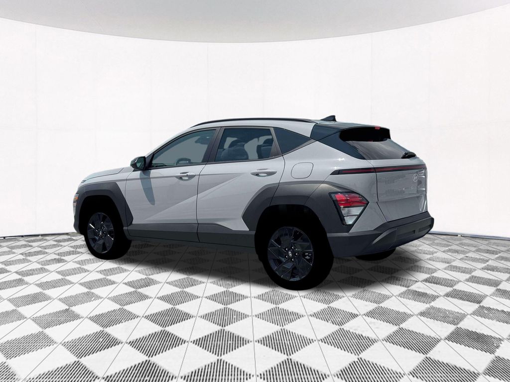 2026 Hyundai Kona SEL photo 3