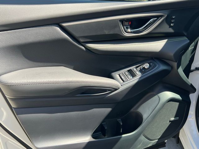 2025 Subaru Ascent Onyx Edition Touring photo 19