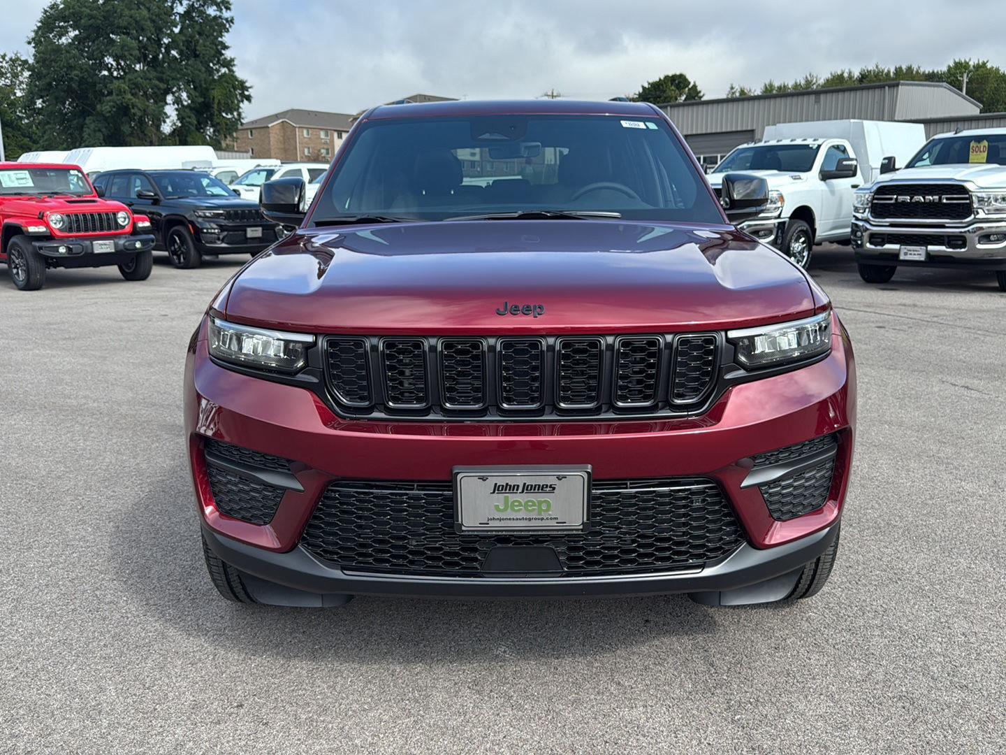 2025 Jeep Grand Cherokee Altitude X photo 13