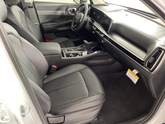 2025 Kia Sorento S photo 43