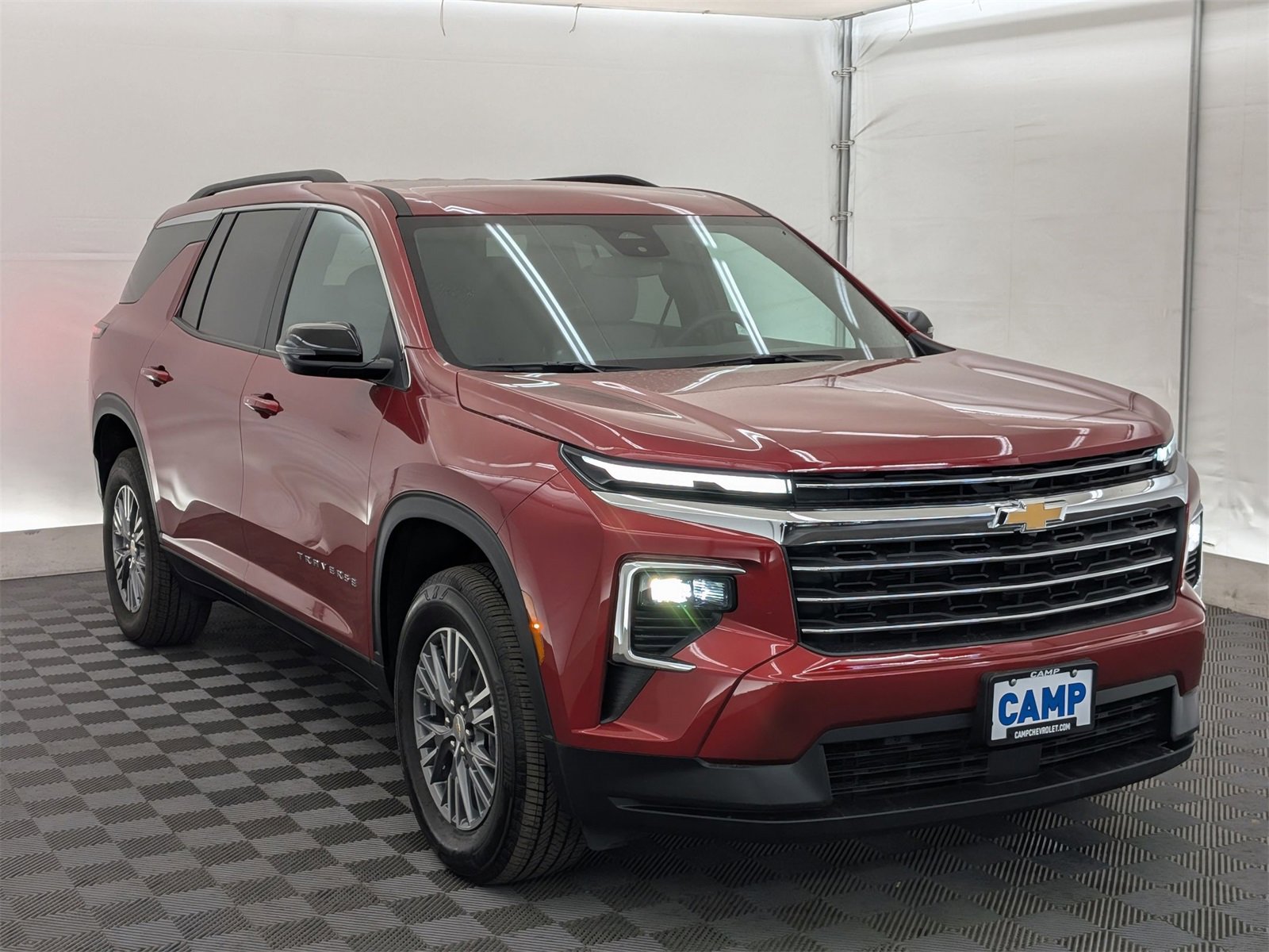 2025 Chevrolet Traverse photo 8