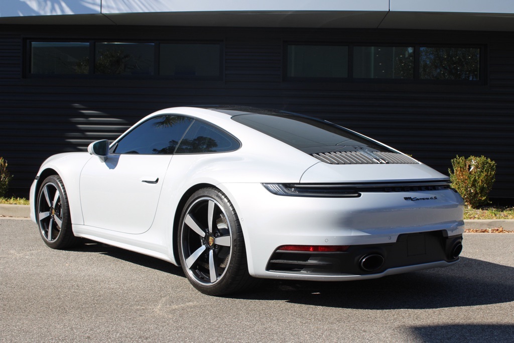 2024 Porsche 911 4S Coupe photo 3