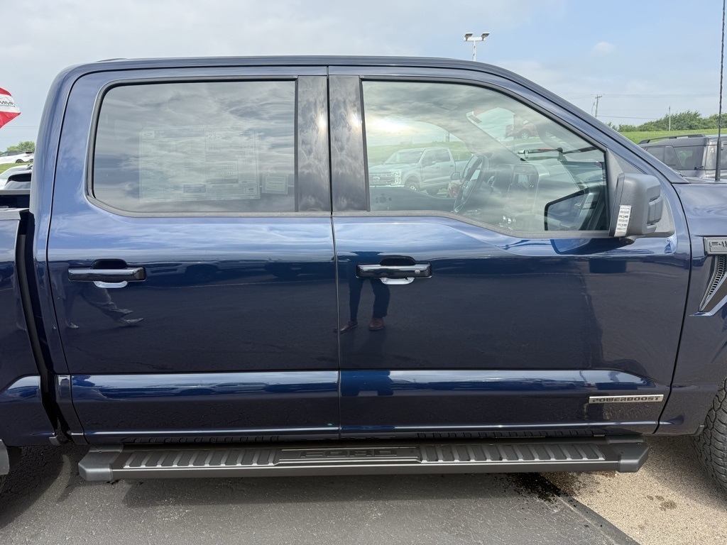 2025 Ford F-150 XLT photo 26