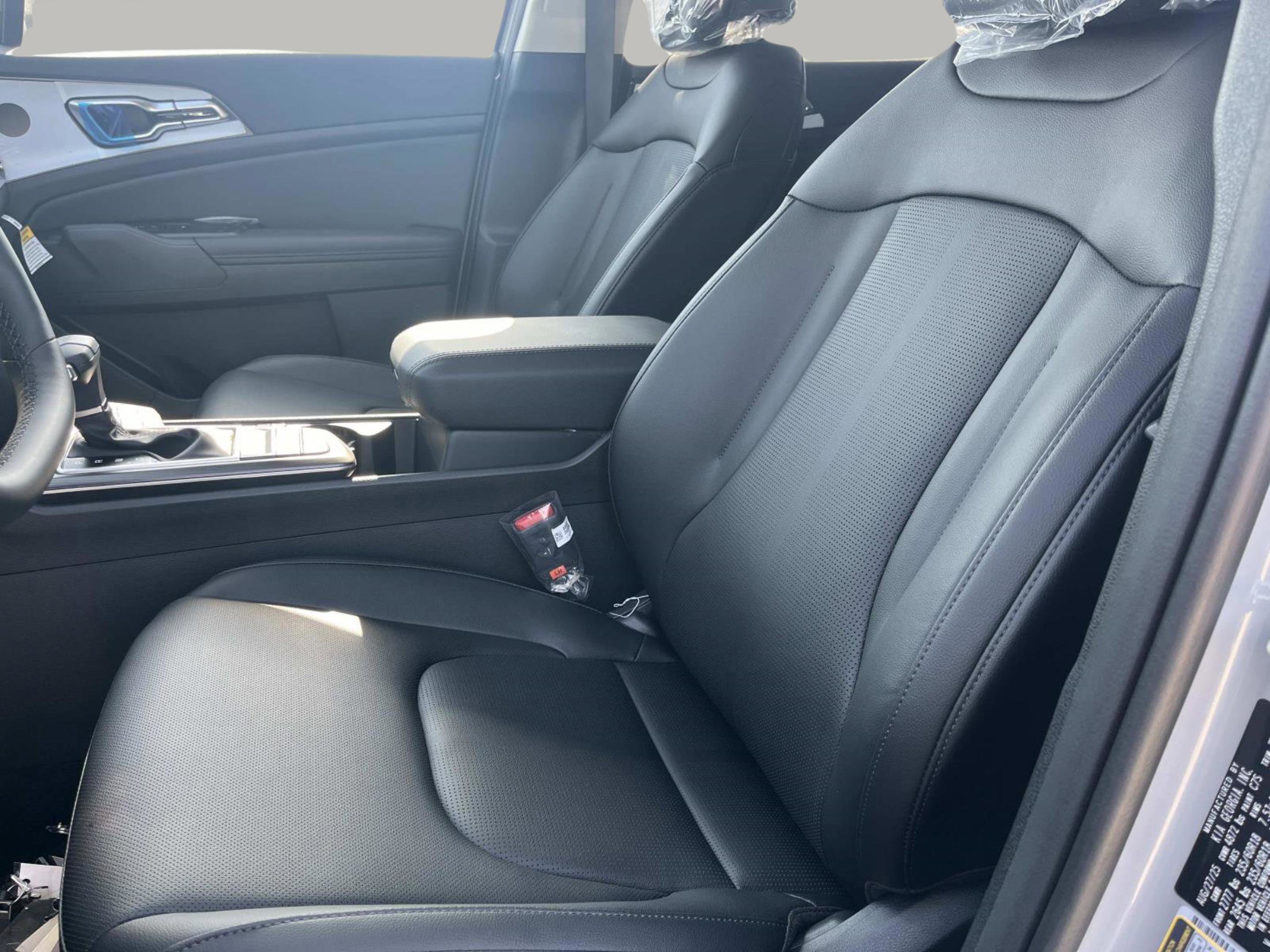2026 Kia Sportage EX photo 22