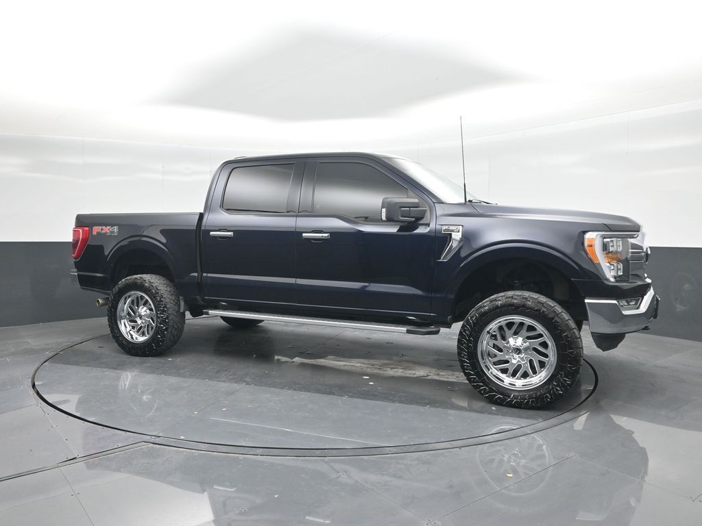 2022 Ford F-150 XLT photo 3